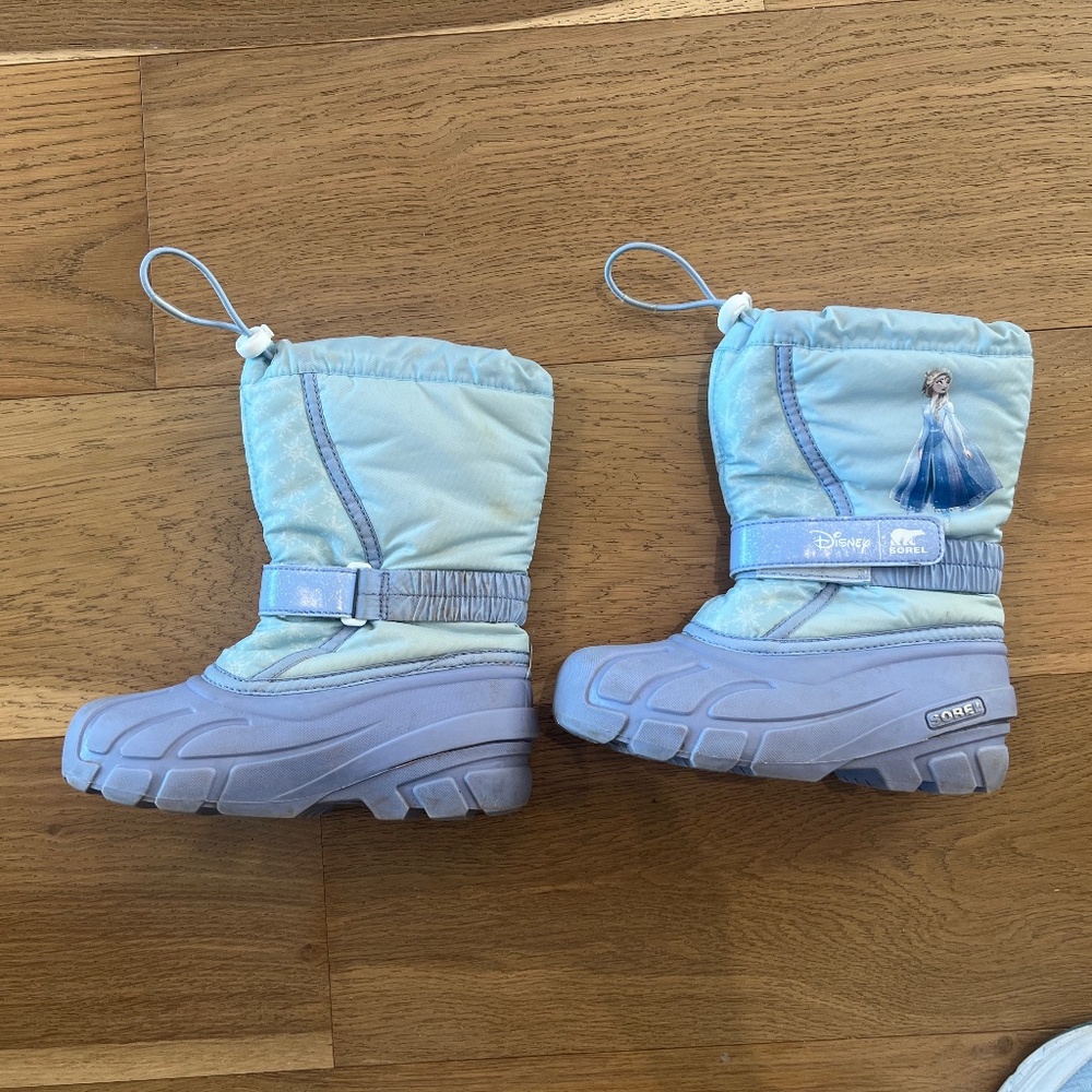 Girls Frozen Sorel Boots - Size 1